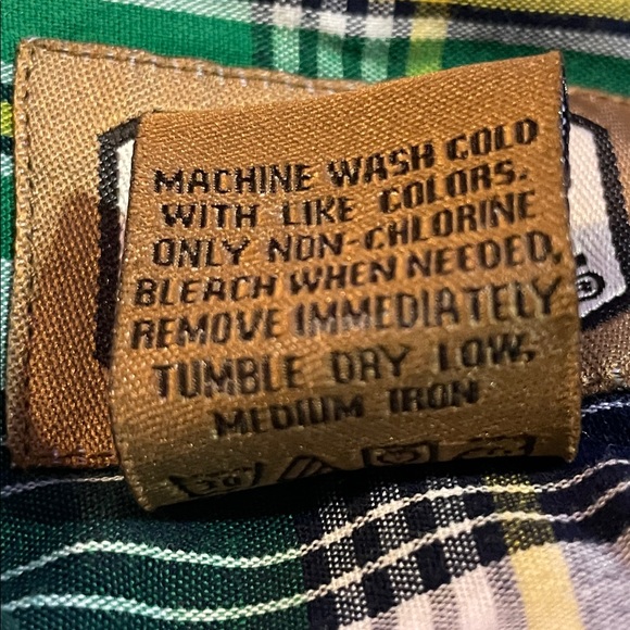 CE Schmidt Work Wear Short-Sleeve Plaid Button-Up Shirt in Green/Black - Picture 7 of 7